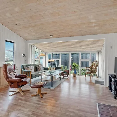 Дом отдыха 3 Bedroom Beautiful In Hojslev