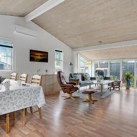 Дом отдыха 3 Bedroom Beautiful In Hojslev