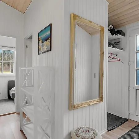 3 Bedroom Beautiful In * Højslev