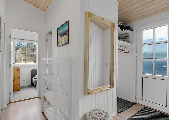 3 Bedroom Beautiful In * Hojslev